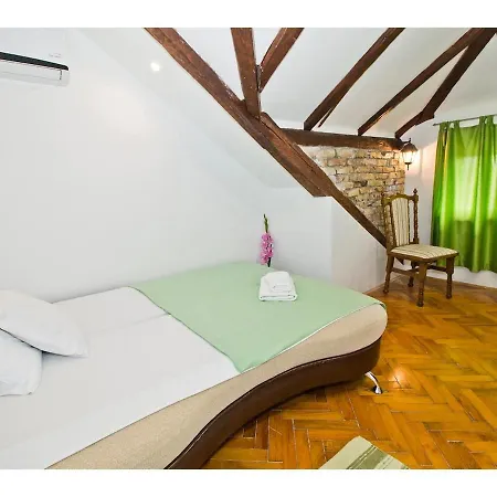 Romantic Loft Apartman *